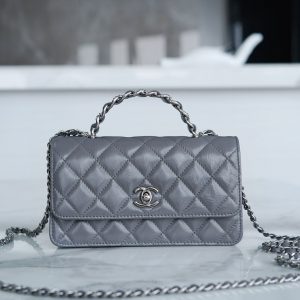 Liverpool UK Britain 香奈兒 CHANEL 23k 新款水鉆手柄風琴  深灰