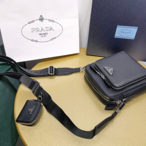Habarovsk-2 普拉達斜挎包全部款式 PRADA新品男士全皮斜挎包