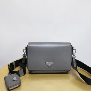 Zhigulevskoye more 普拉達PRADA新品男士斜挎包單肩包