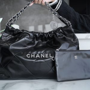 Kemerovo-sort CHANEL 24C橫版22手袋 正品尾皮 黑色銀扣