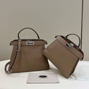 Singapore 芬迪包包官網價格新款圖片Fendi peek aboo小號手袋