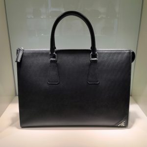 Malaysia PRADA 普拉達男士托特包手提包 普拉達男士包包圖片