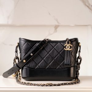 UAE United Arab Emirates chanel Gabrielle 经典流浪包黑色小号