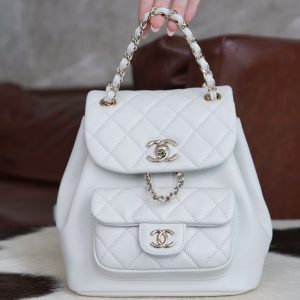 Kingdom of Saudi Arabia Chanel 24p新款 Duma雙肩包 白色