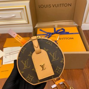 United Arab Emirates lv男士包包官網圖片價格錶