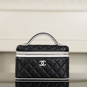United Arab Emirates CHANEL 26ss隱藏款猫熊拼色LP盒子包